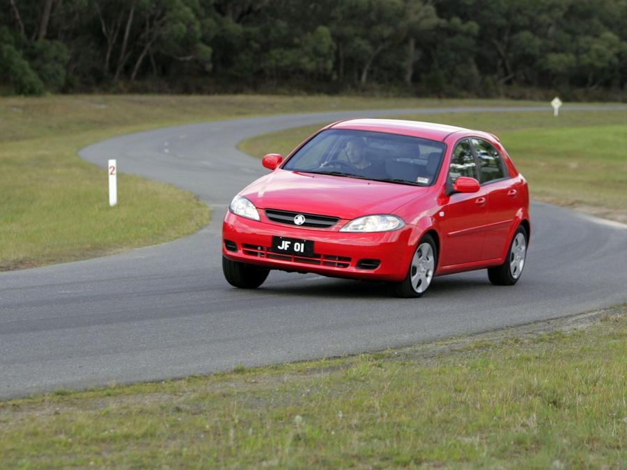  Holden Viva Hatchback 2005 года  (фото 21 из 21)